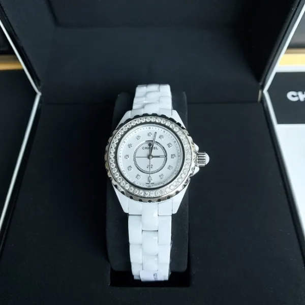 CollectChanel J12 series material how to